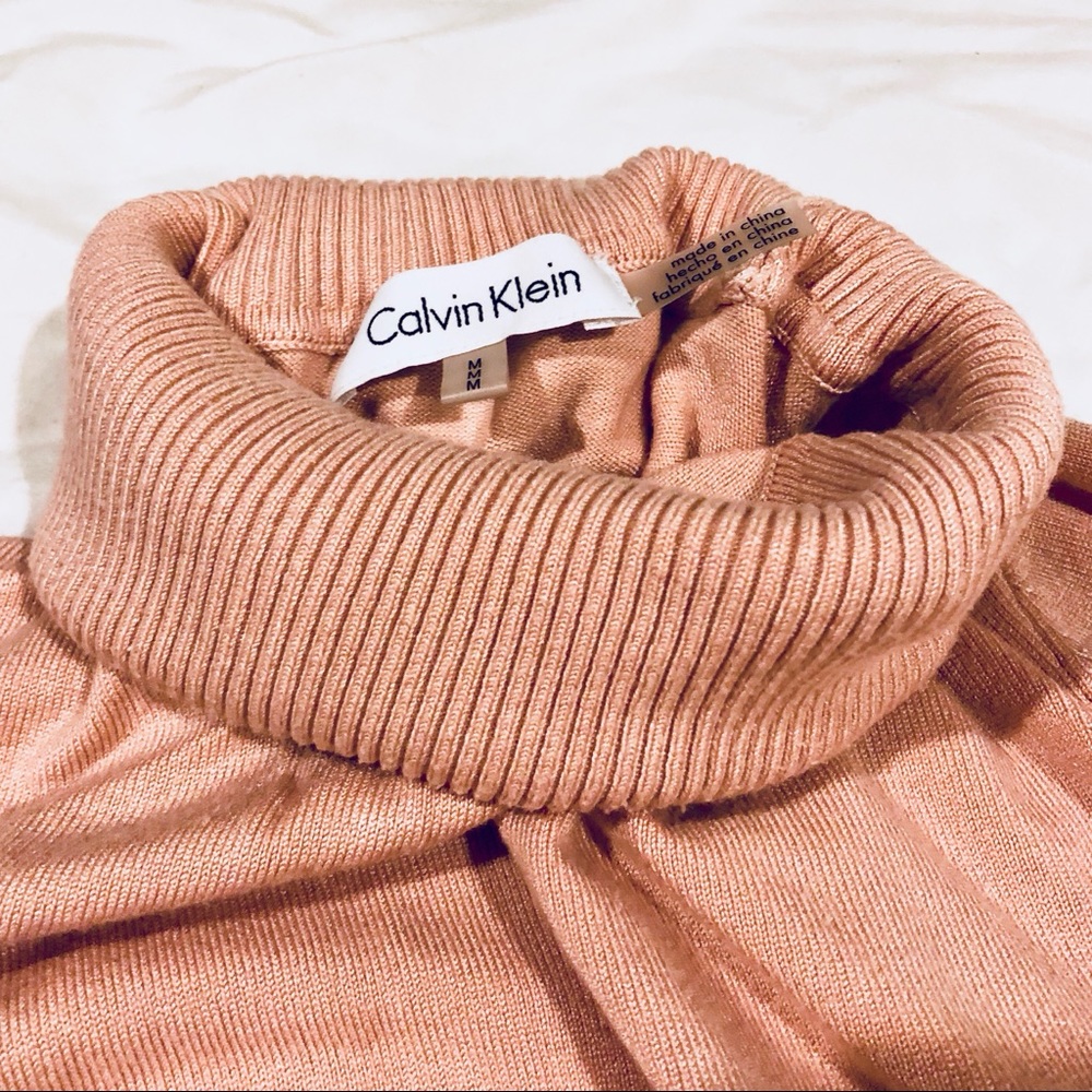 Soft pink/peach Calvin Klein Turtleneck Sweater